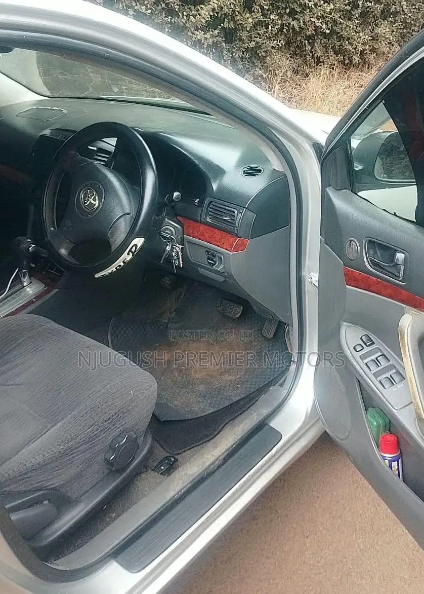 Toyota Premio 2004 Silver
