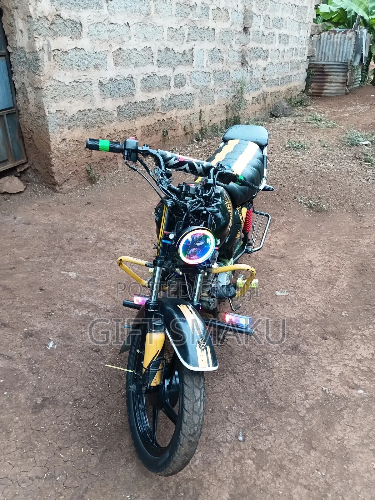 TVS HLX 125 2018 Black
