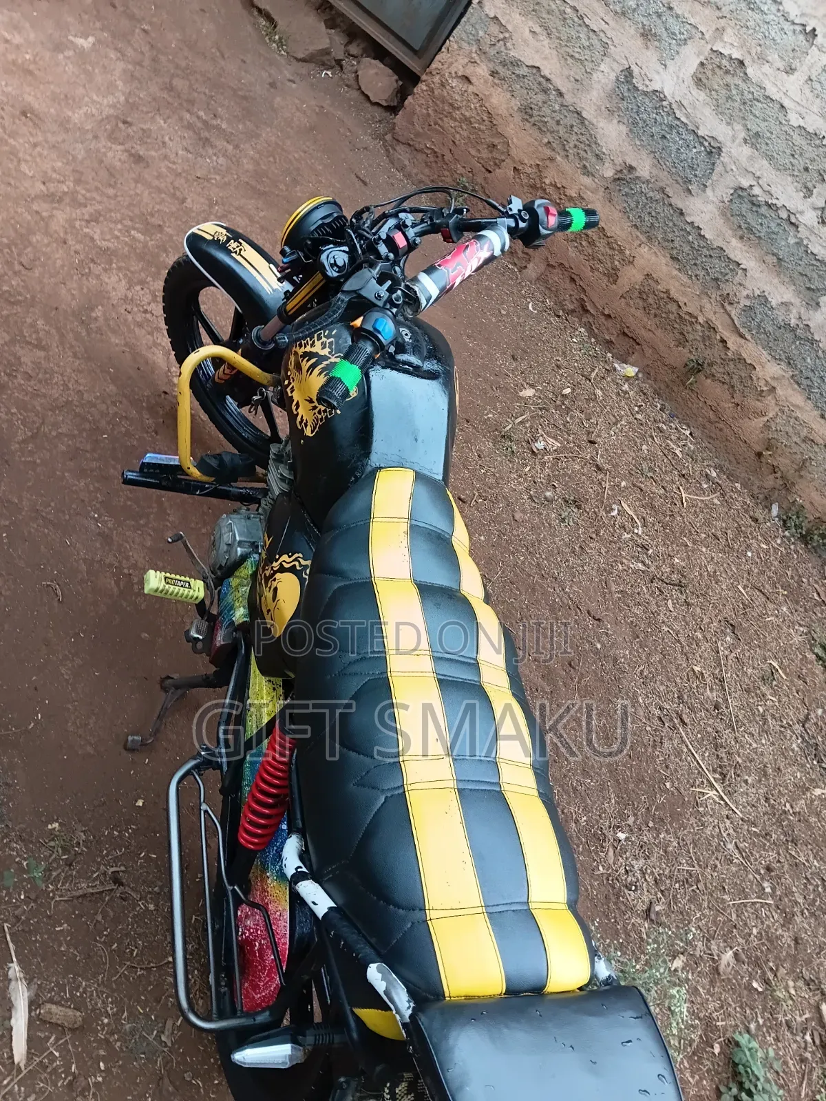 TVS HLX 125 2018 Black