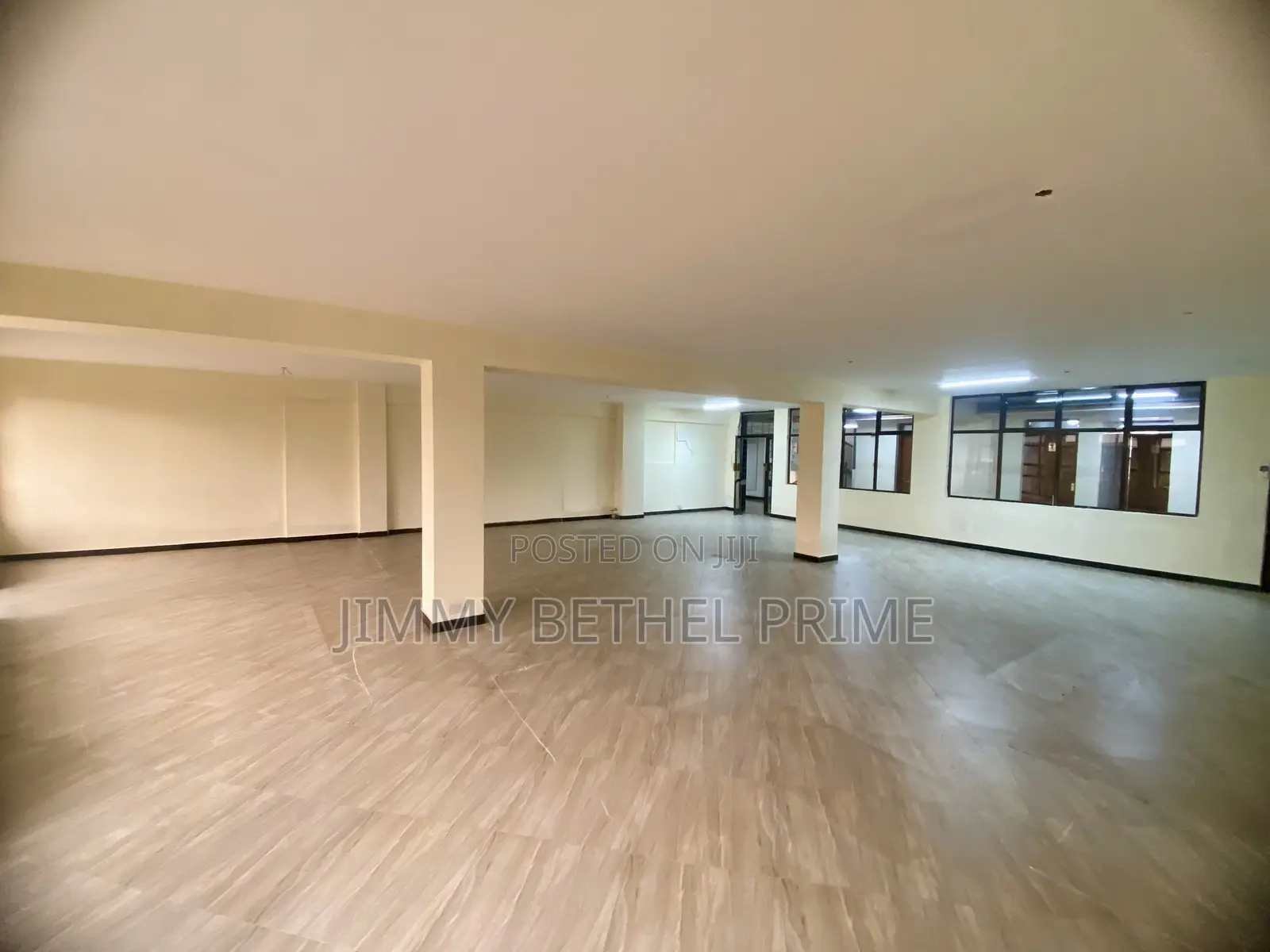 Prime Office Space for Rent 2000sqft