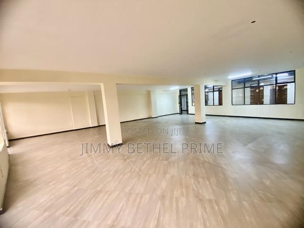 Prime Office Space for Rent 2000sqft - thumbnail 4