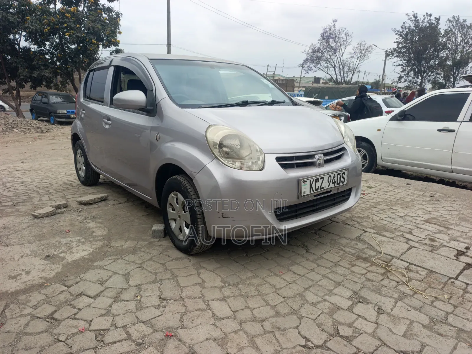 Toyota Passo 1.0 AWD 2012 Silver