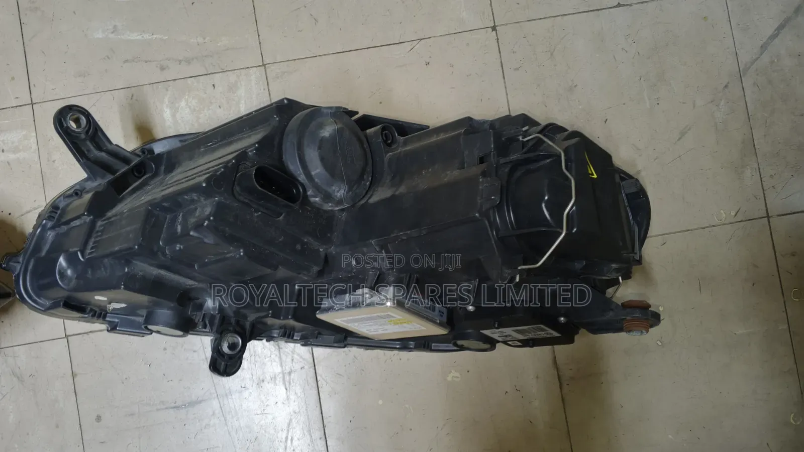 Vw Passat B7 RHS+LHS Headlamp Price of Each
