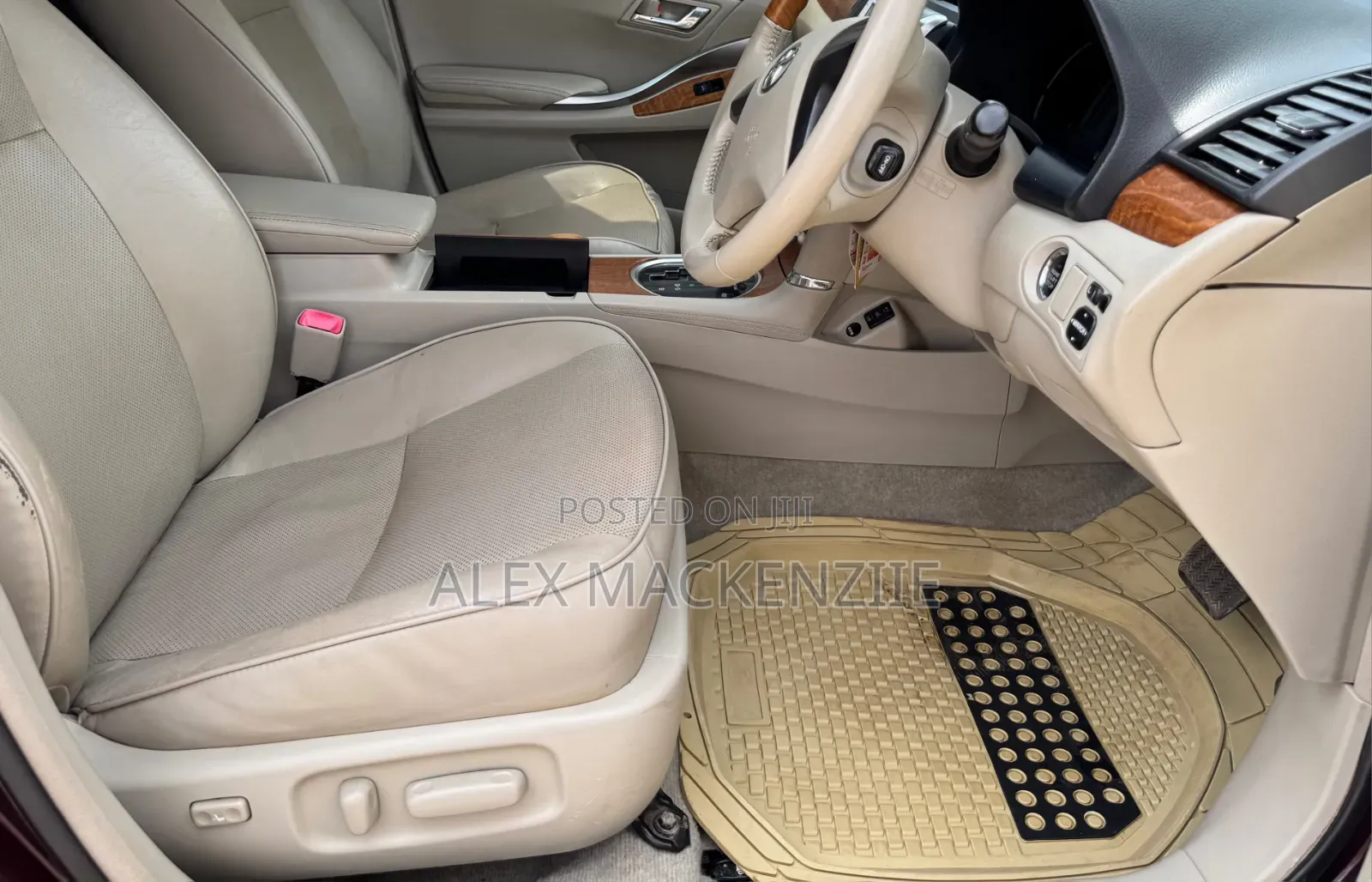 Toyota Premio 2013 Burgundy