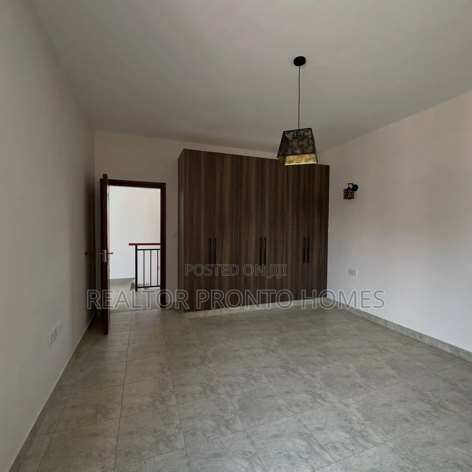 4bdrm Townhouse/Terrace in Syokimau, Gateway Mall Area for sale
