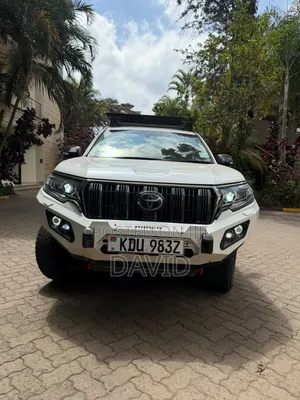 Toyota Land Cruiser Prado 2.8 2021 White