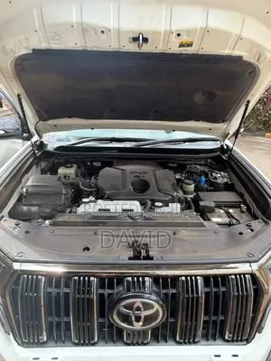 Toyota Land Cruiser Prado 2.8 2021 White