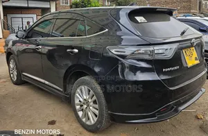Toyota Harrier 2.0 2015 Black