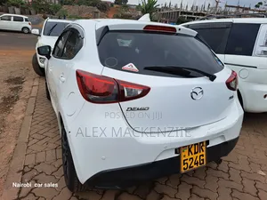 Mazda Demio 2018 White