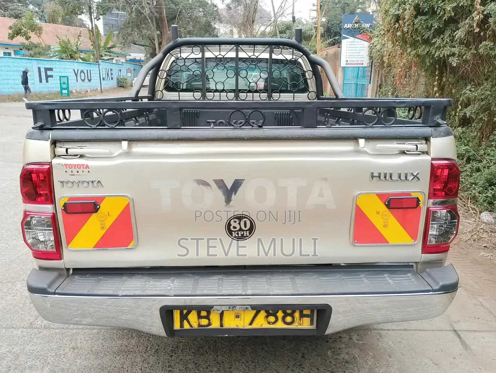 Toyota Hilux 2012 Gold