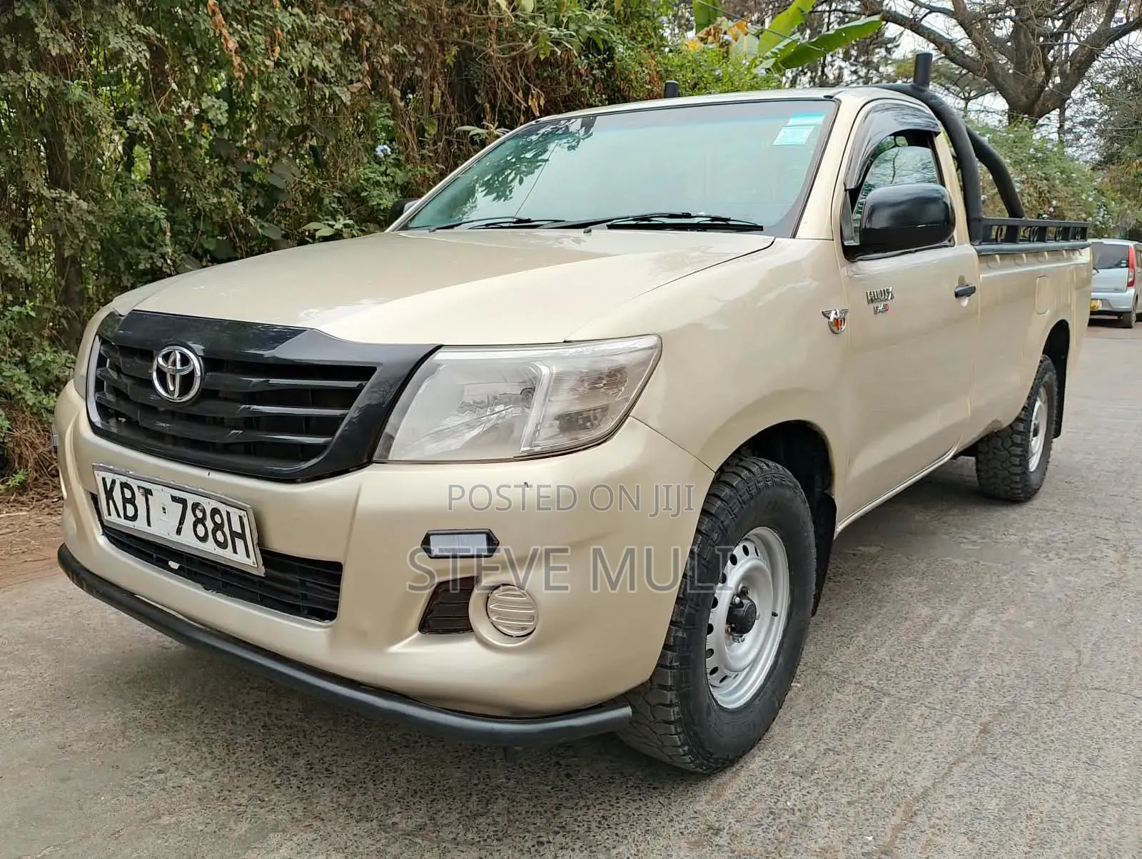 Toyota Hilux 2012 Gold