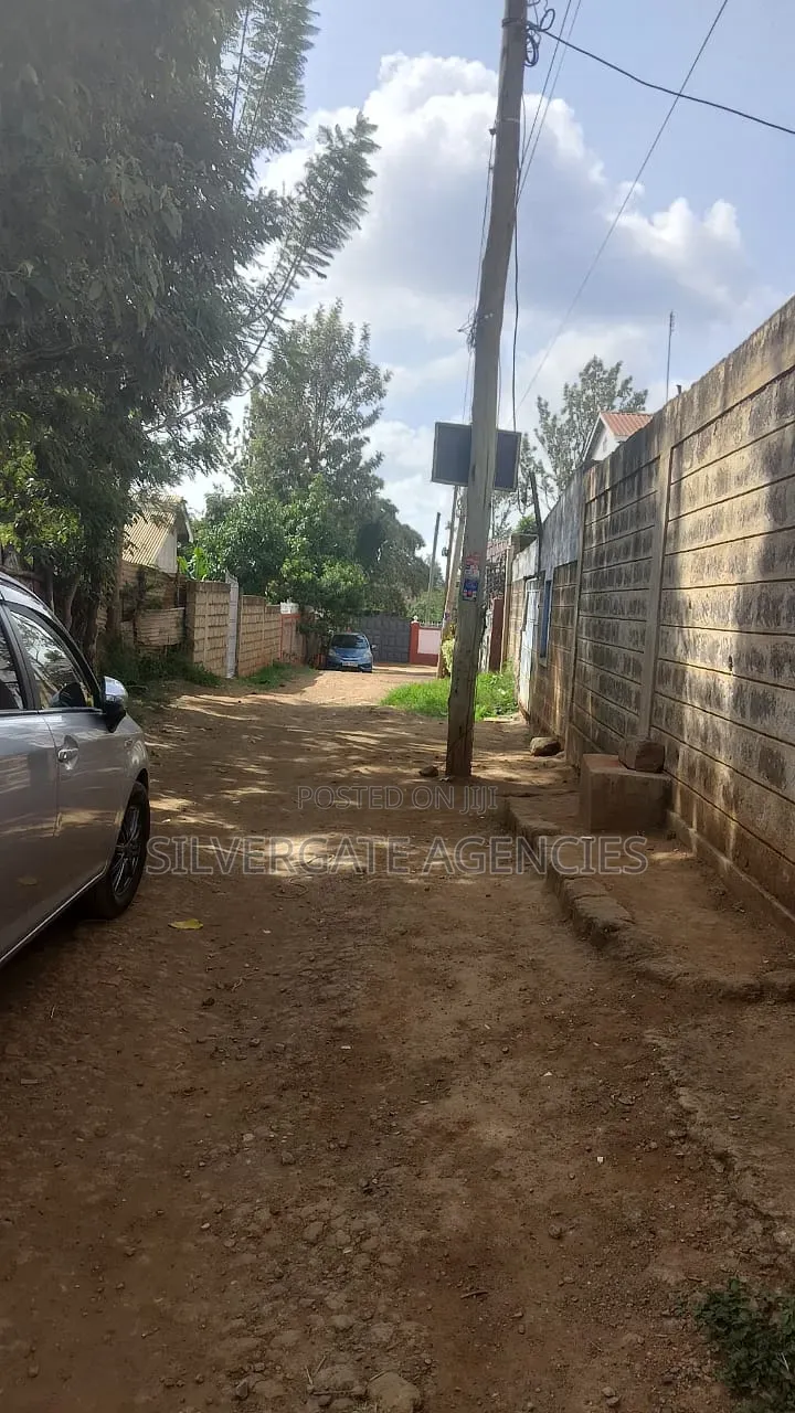 3bdrm House in Gwa Kairu, Murera for sale