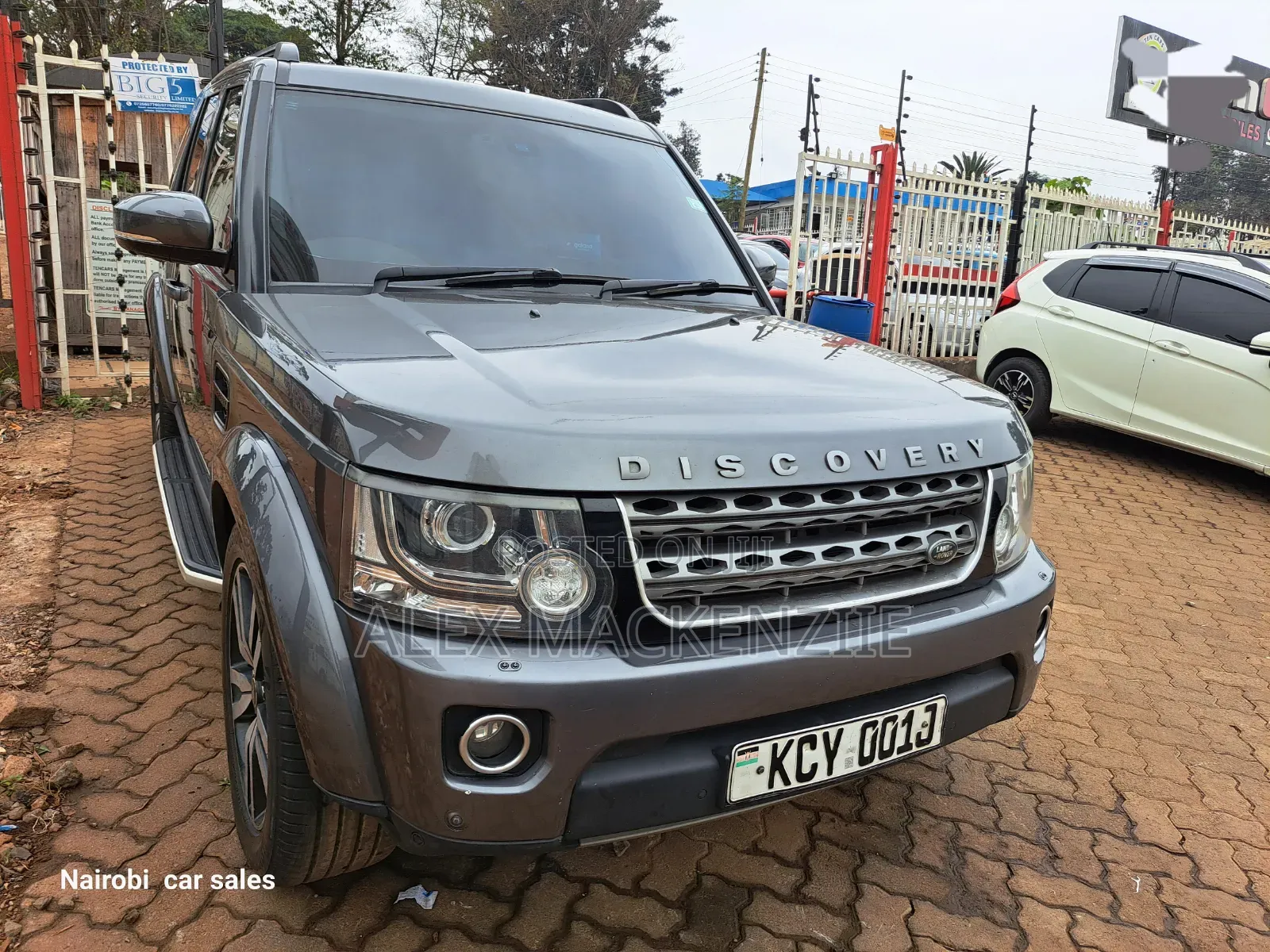 Land Rover Discovery 2015 Gray