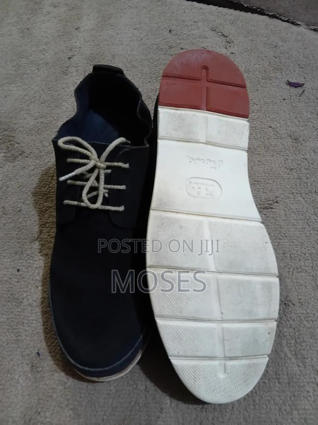 Mtumba Shoes - thumbnail 2