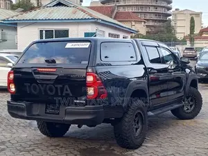 Toyota Hilux Revo Double Cab Deisel 2.4 AWD 2021 Matt Black