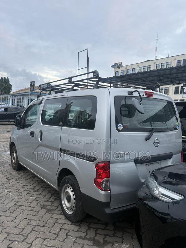 Nissan NV200 2020 Grey - thumbnail 4