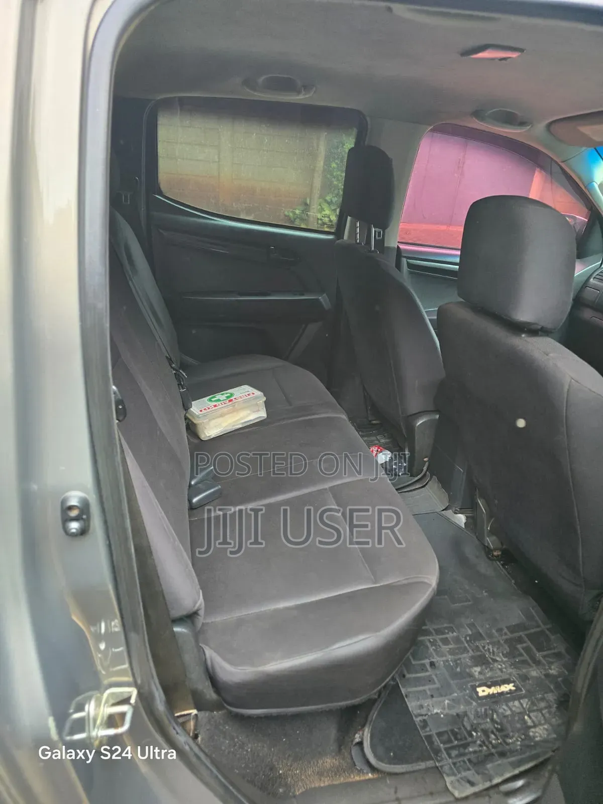 ISUZU Dmax