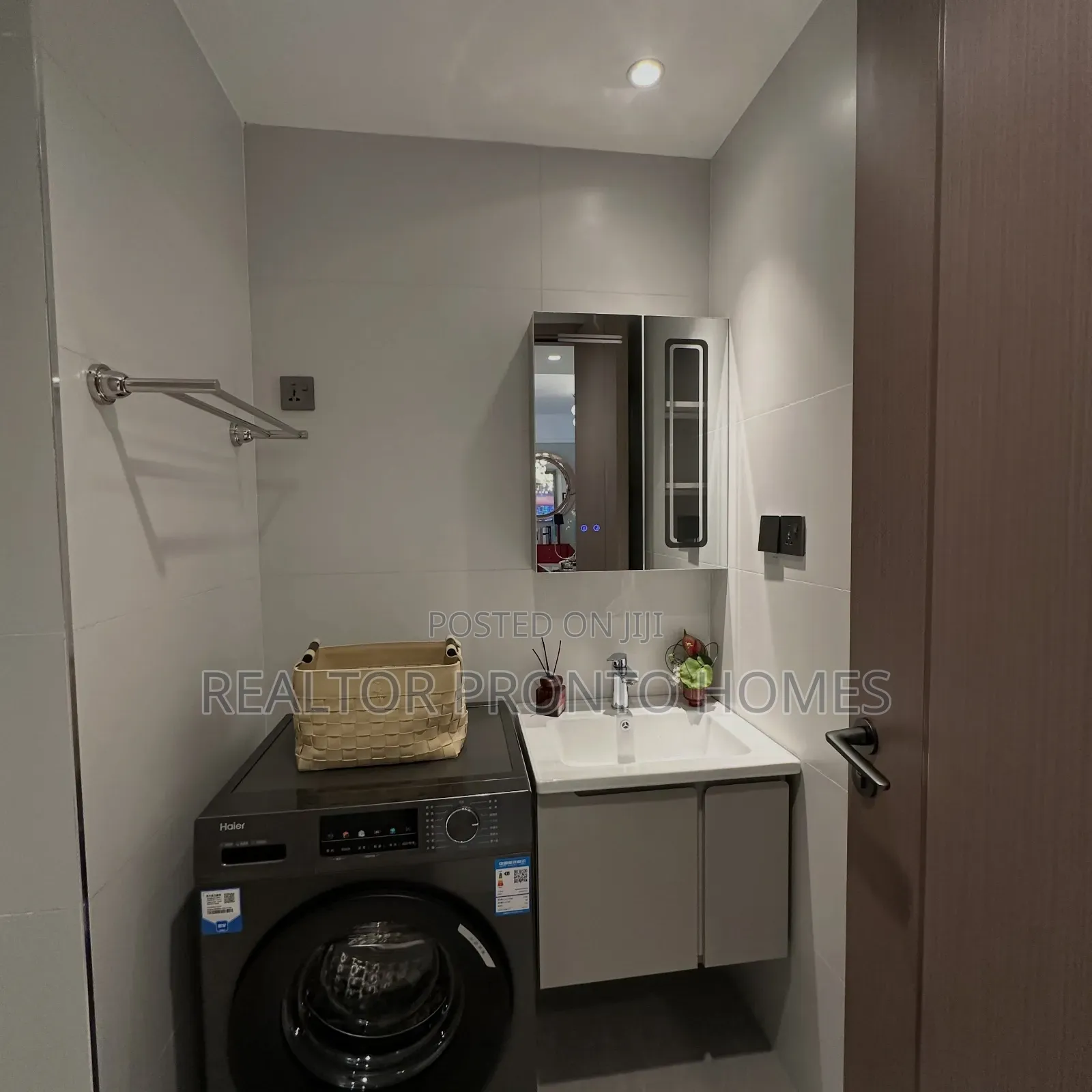 2bdrm Apartment in Westlands, Raphta Road Area for sale