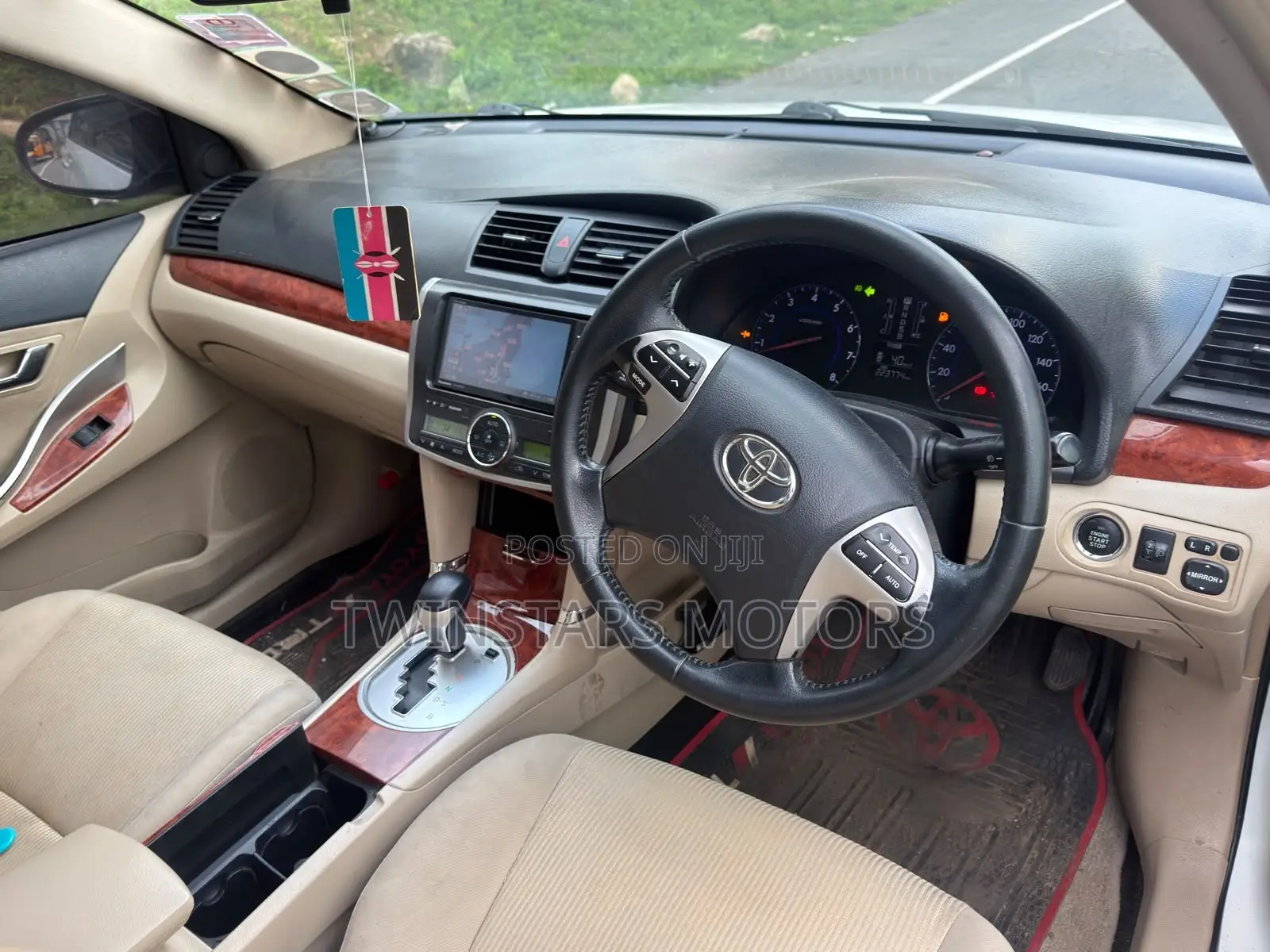 Toyota Premio 1.8 FWD 2014 White