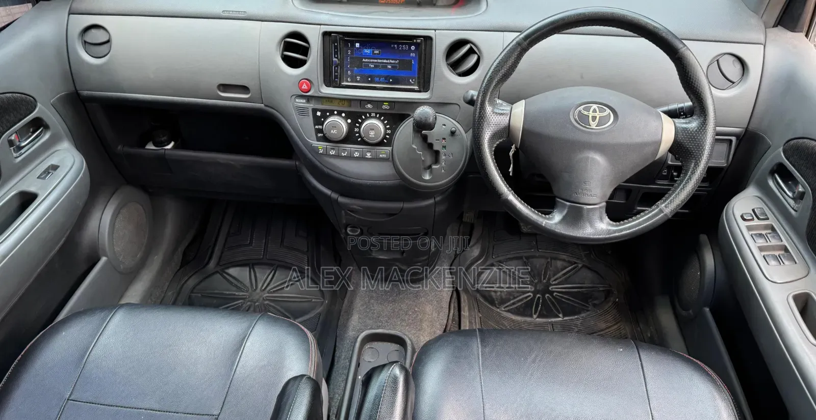 Toyota Sienta 2012 White