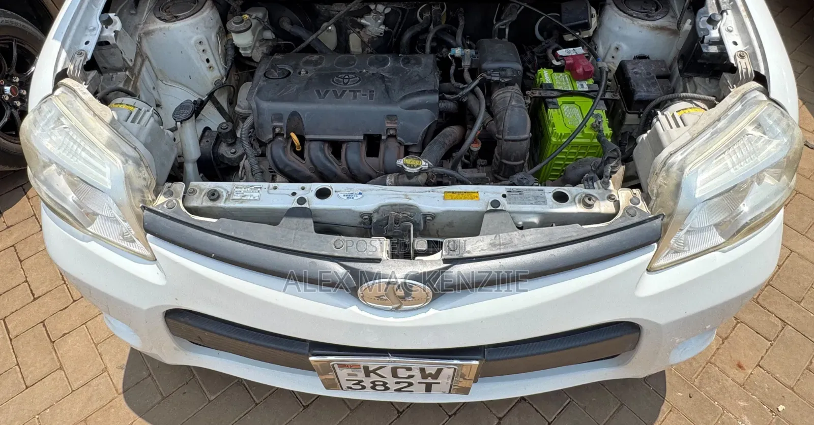 Toyota Sienta 2012 White