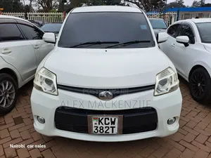 Toyota Sienta 2012 White