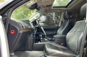 Toyota Land Cruiser Prado 2018 Black