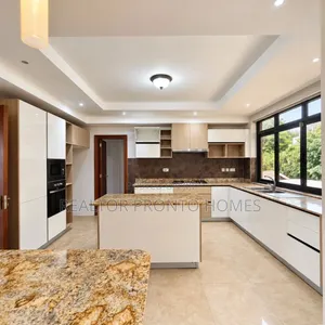 4bdrm Duplex in Riverside Drive for rent