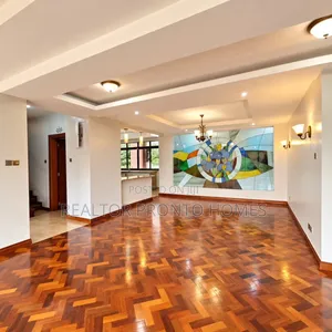 4bdrm Duplex in Riverside Drive for rent
