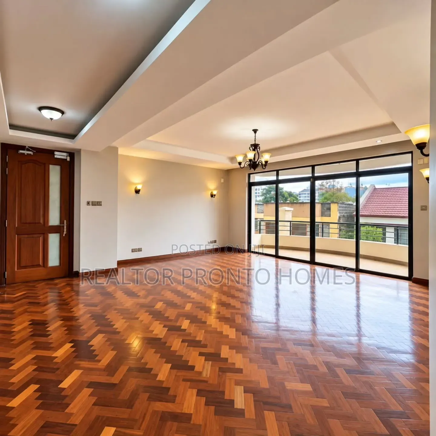 4bdrm Duplex in Riverside Drive for rent