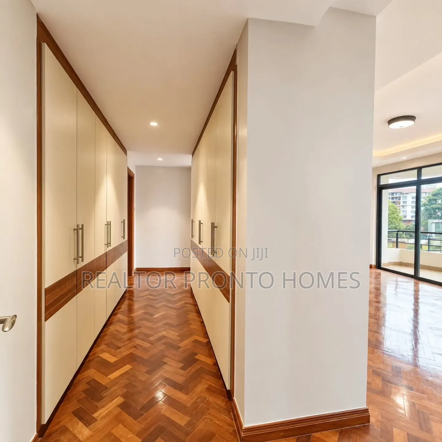 4bdrm Duplex in Riverside Drive for rent