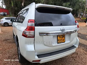 Toyota Land Cruiser Prado 2016 White