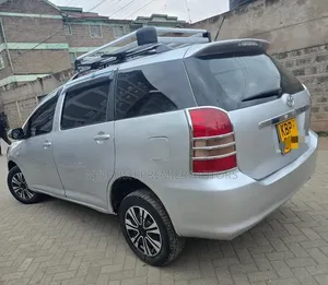 Toyota Wish 2005 Silver