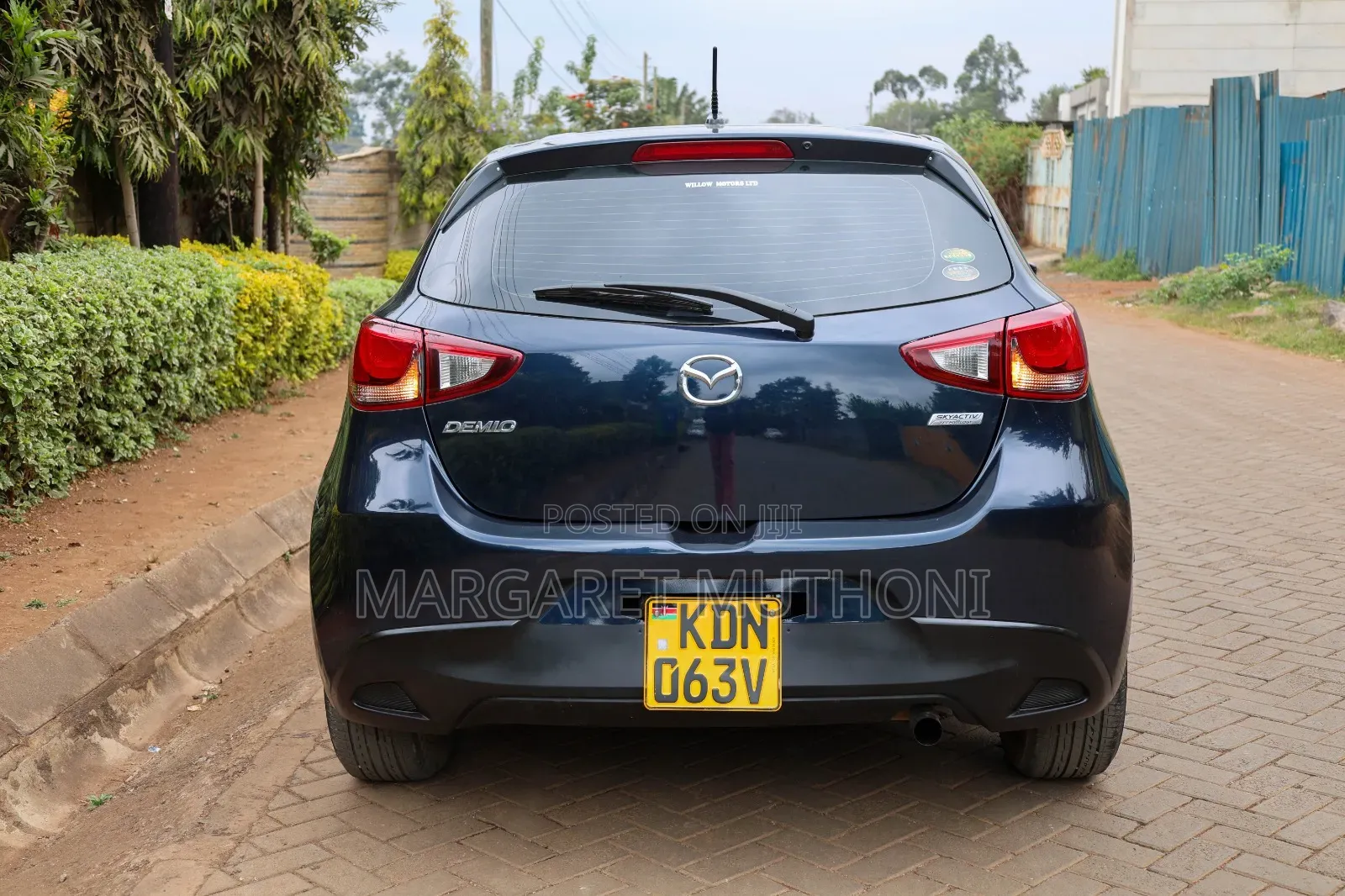 Mazda Demio 2016 Blue
