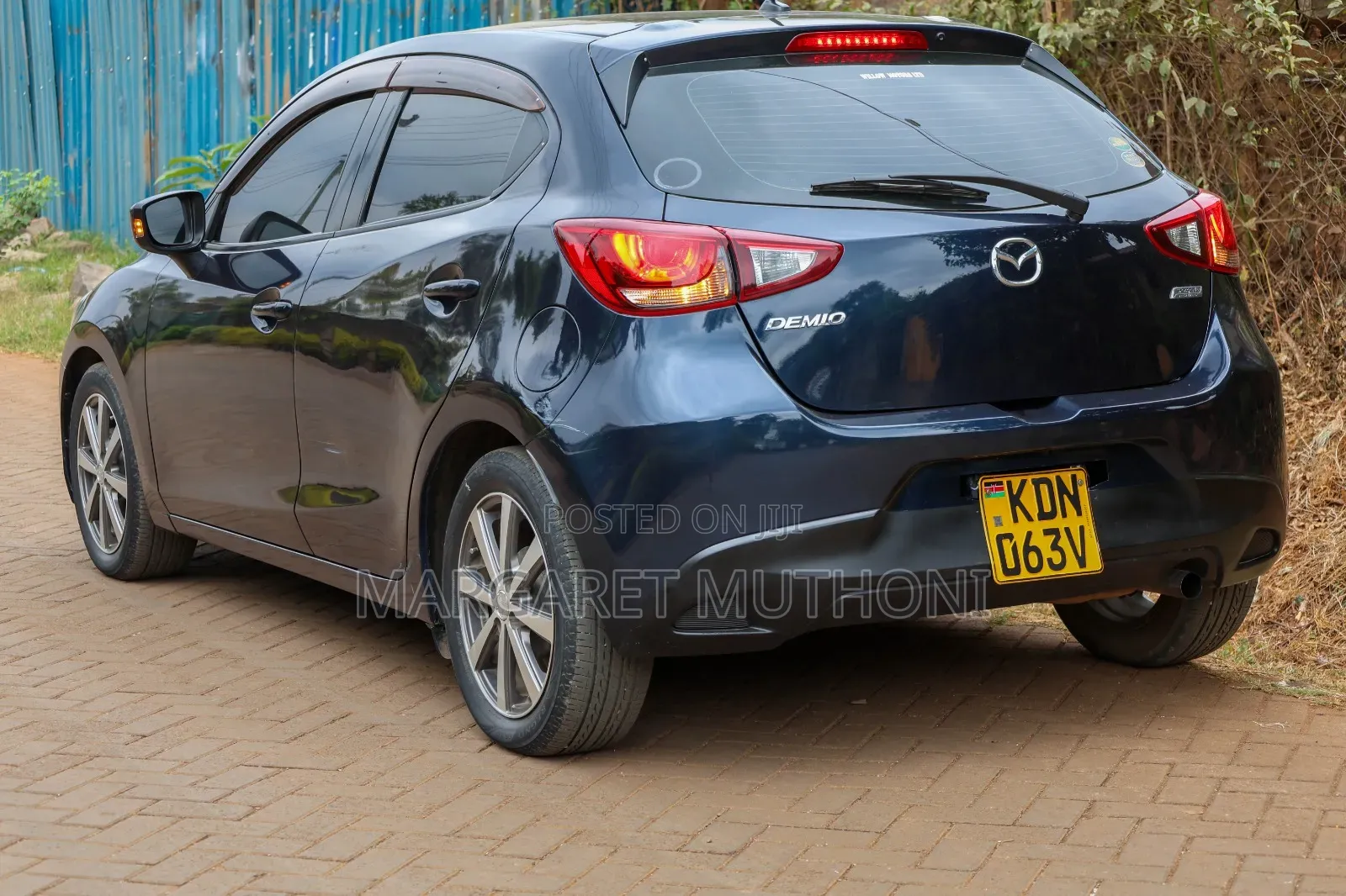 Mazda Demio 2016 Blue