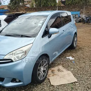 Toyota Ractis 2011 Blue
