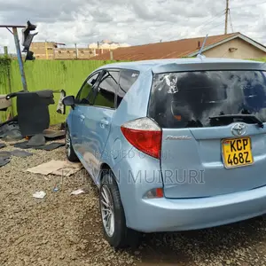 Toyota Ractis 2011 Blue