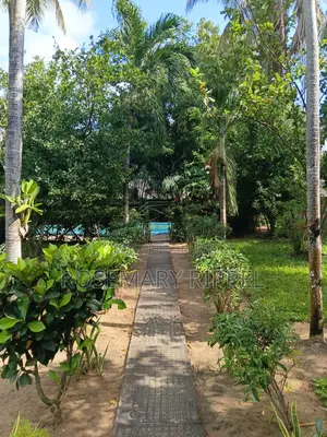 Furnished 1bdrm Apartment in Villa Vanessa, Barani for rent