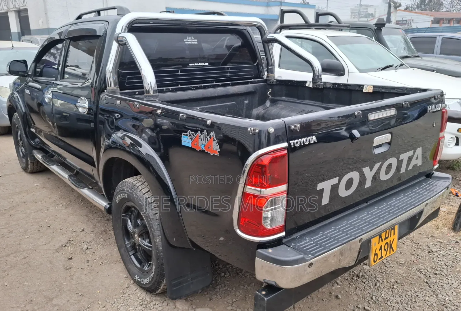 Toyota Hilux 3.0 D-4D 4x4 2015 Black