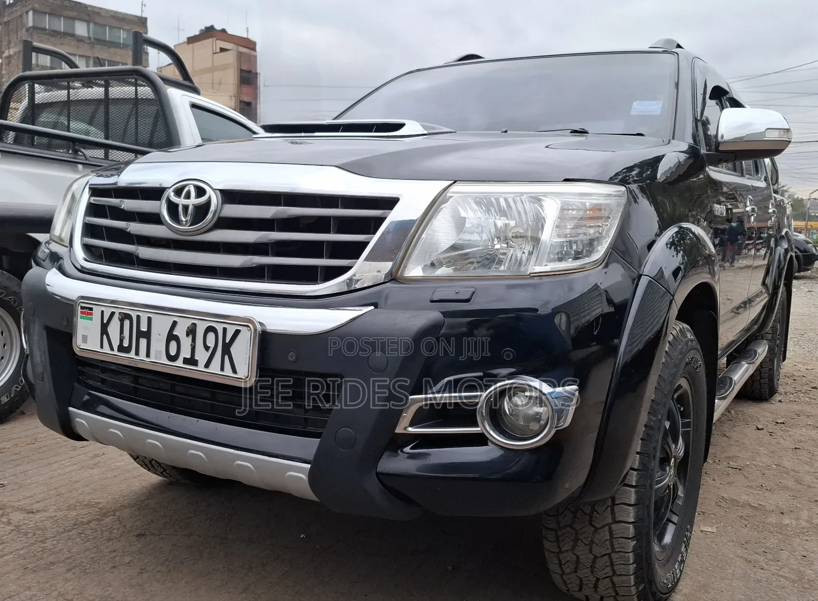 Toyota Hilux 3.0 D-4D 4x4 2015 Black