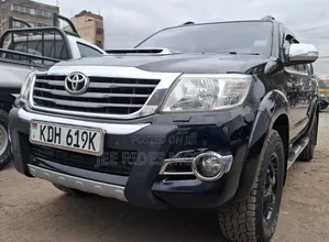 Toyota Hilux 3.0 D-4D 4x4 2015 Black