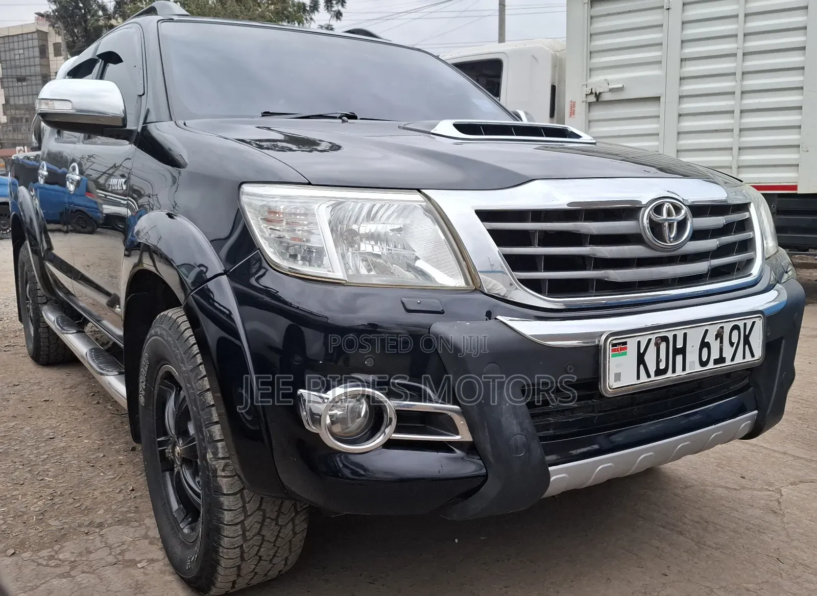 Toyota Hilux 3.0 D-4D 4x4 2015 Black