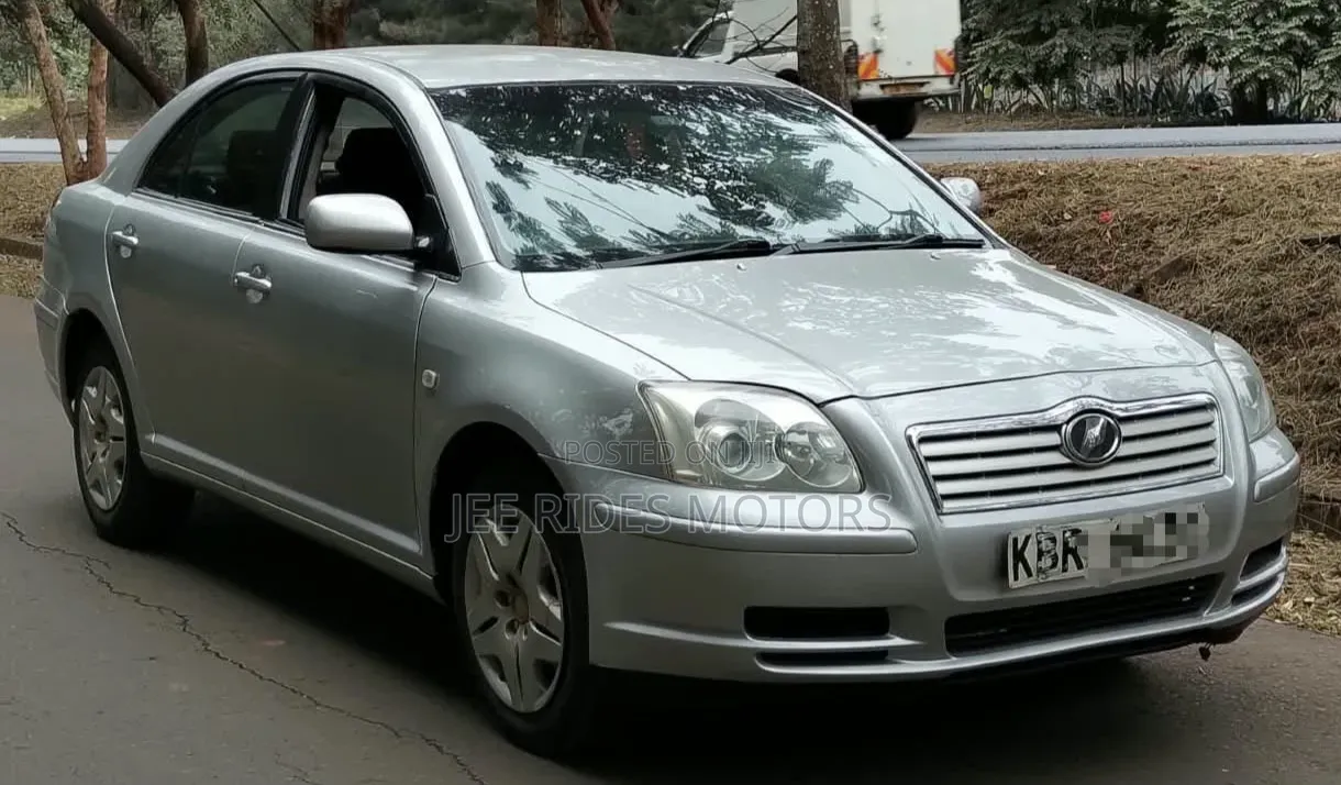 Toyota Avensis 2005 Silver