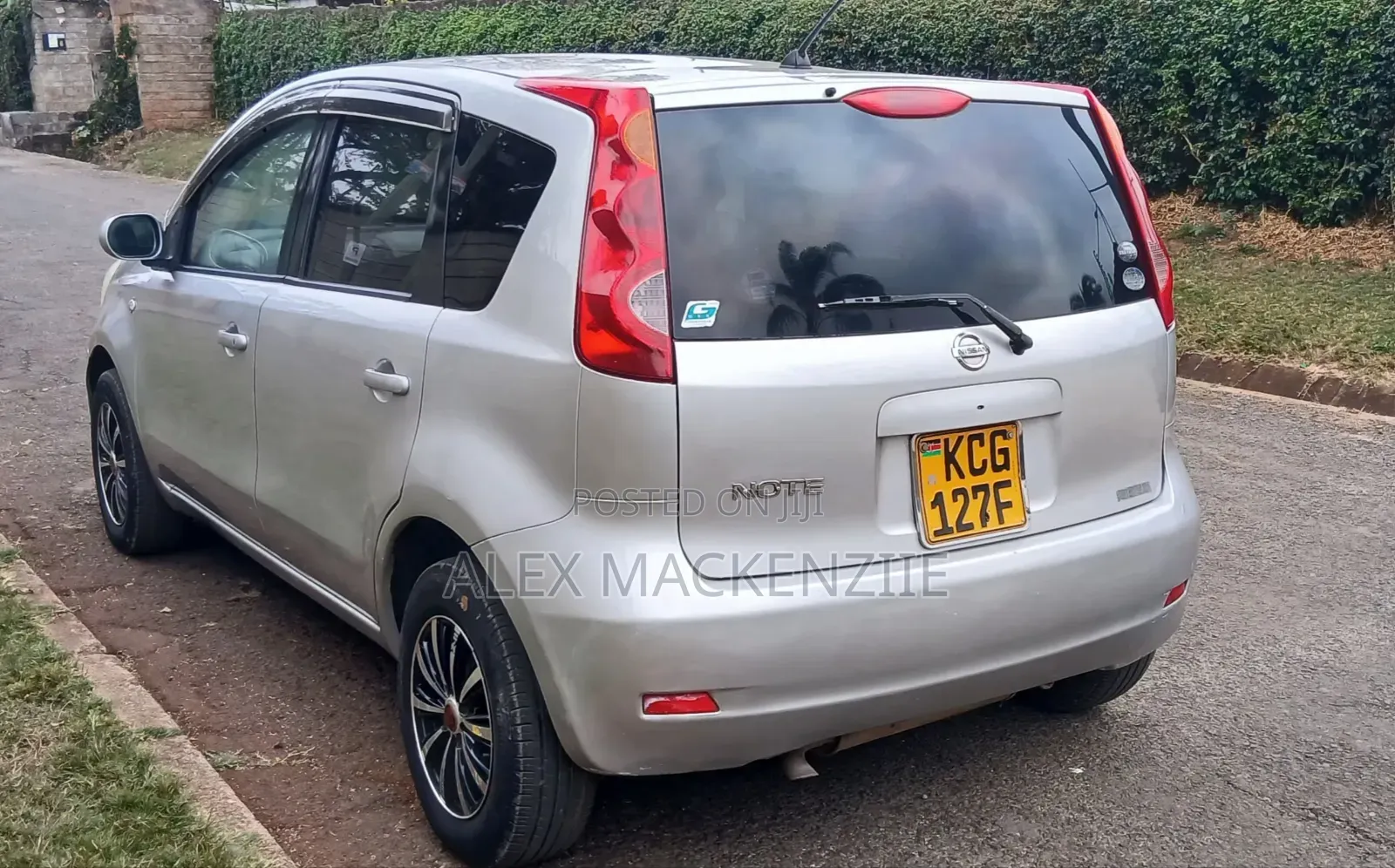 Nissan Note 2010 Silver
