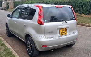 Nissan Note 2010 Silver
