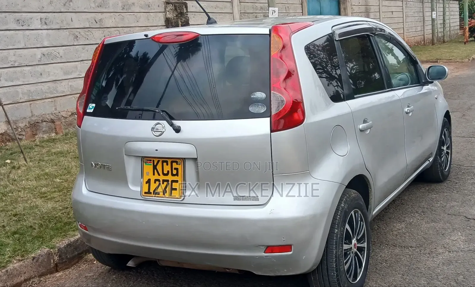 Nissan Note 2010 Silver