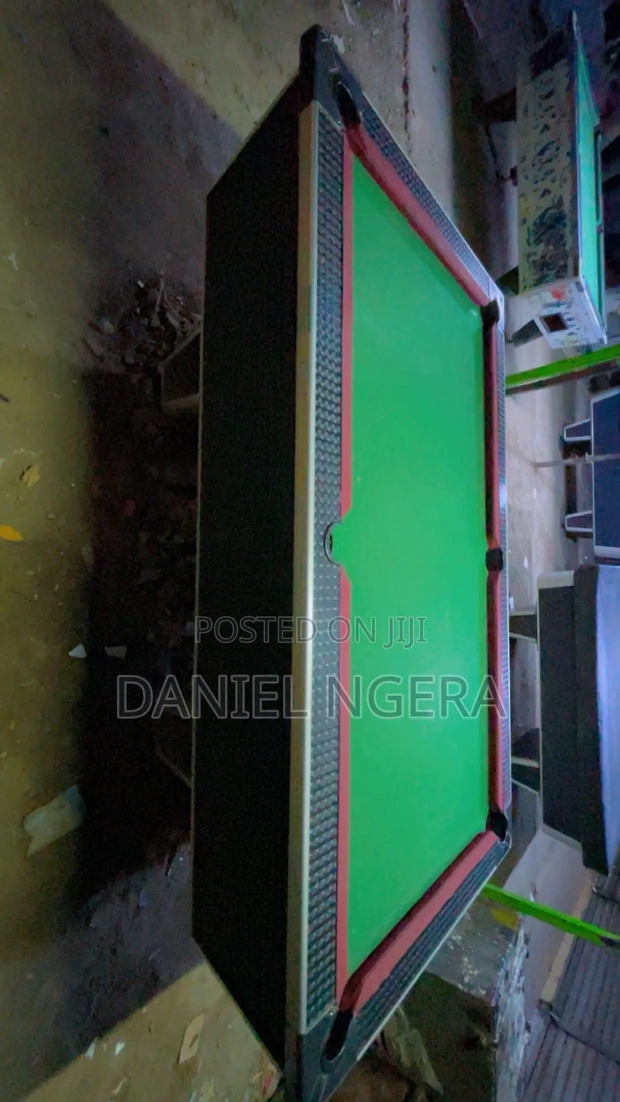 Maroon Pooltable