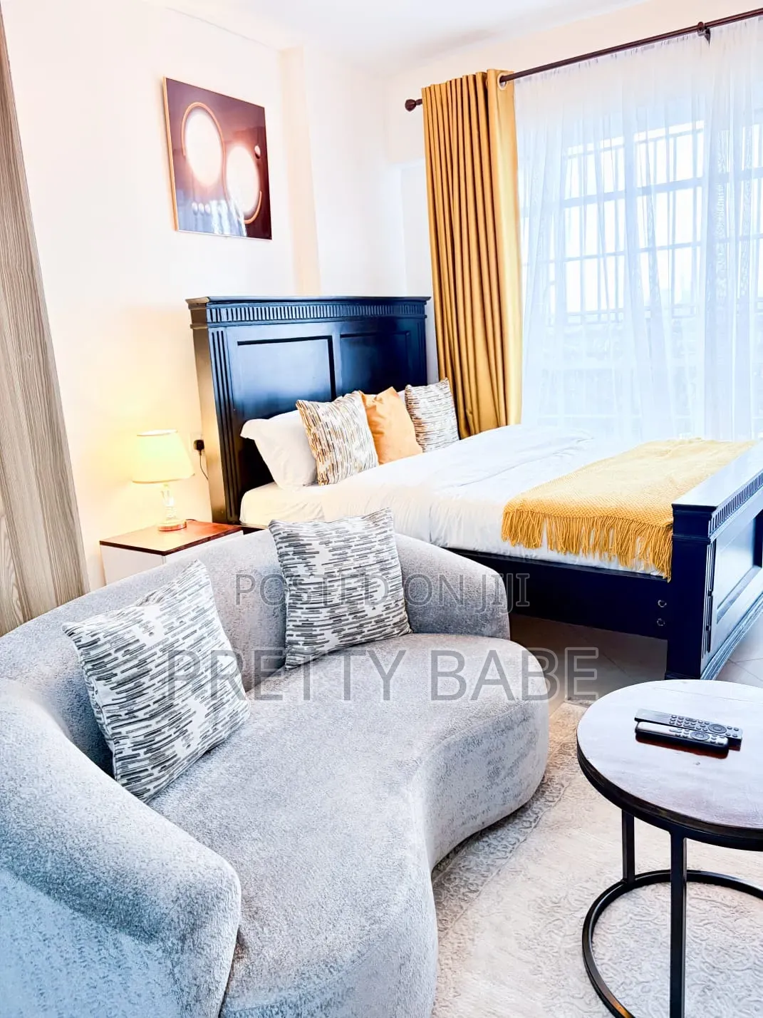 Fully Furnished Studio Airbnb Parklands