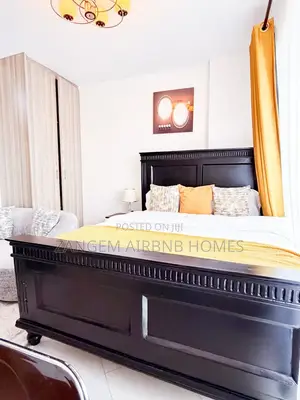 Fully Furnished Studio Airbnb Parklands