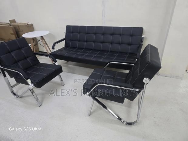 EXECUTIVE MODERN BENCH/ Five Seater Beach - main view